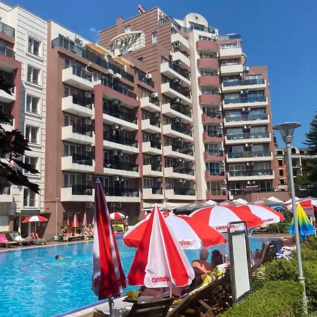 Admiral Plaza C52 Sunny Apartment