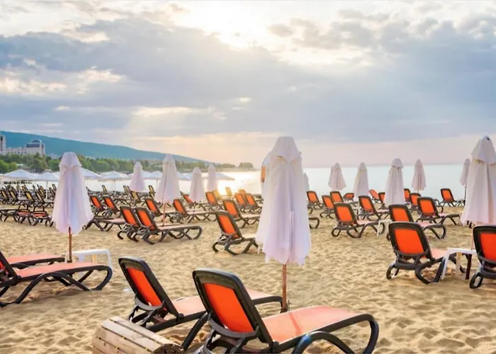 Апартамент Admiral Plaza C52 Sunny Слънчев бряг